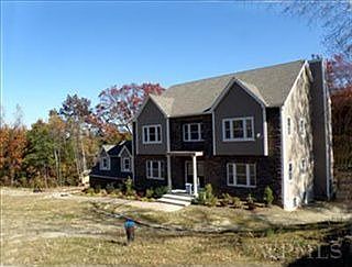 5th image of 16 Pine View Dr