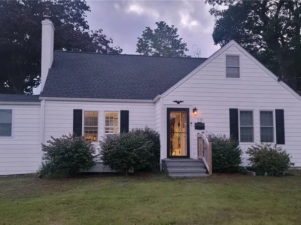 10 Ackerly Lane, Ronkonkoma, NY 11779