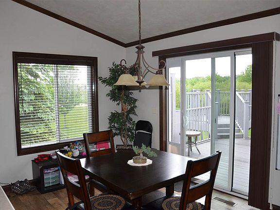 5th image of W6231 Sherwood Point Ct
