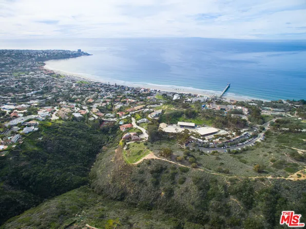 Ruette Nicole, La Jolla, CA 92037