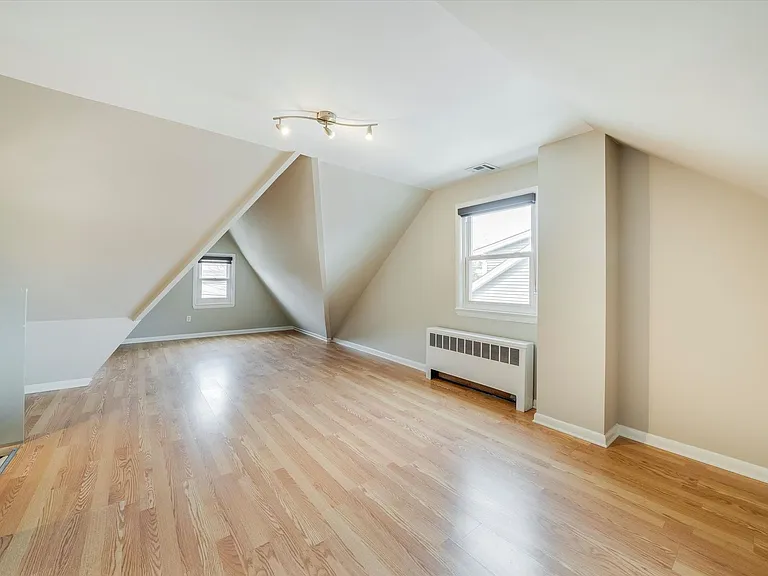 981 Johnson Pl — Photo 13