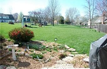 2nd image of 6412 N London Dr