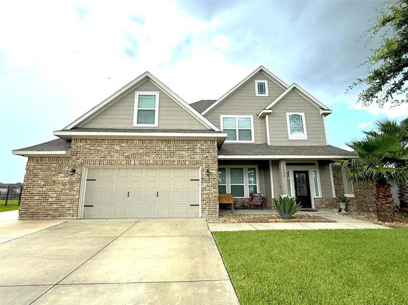 11922 Mulberry Dr, Mont Belvieu, TX 77535