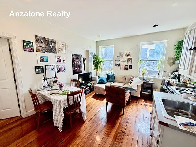 Building Photo - 24 Hull St #2R