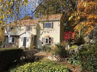 10 Woodside Ln, Arlington, MA 02474