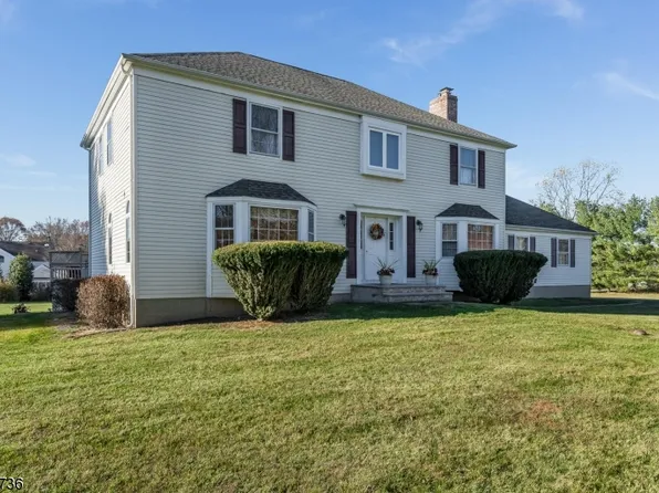 8 FIELDSTONE PL, Raritan Twp., NJ 08822