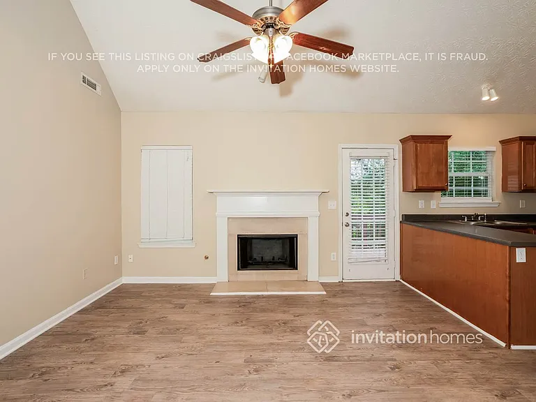 1230 Saint Francis Ct — Photo 4