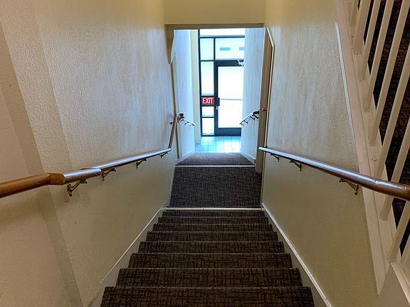 5th image of 1010 Grant Ave APT 24