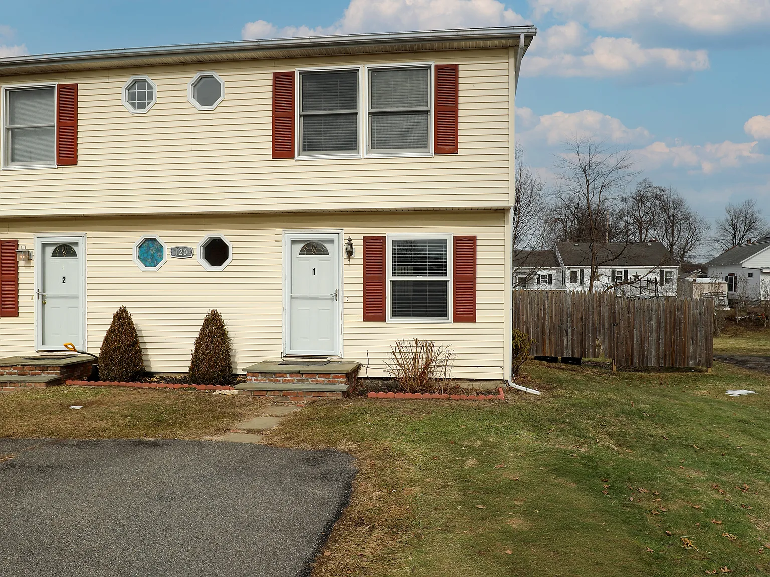2 bed, 1.5 bath, 1100 sqft, $1,850 — Photo 2