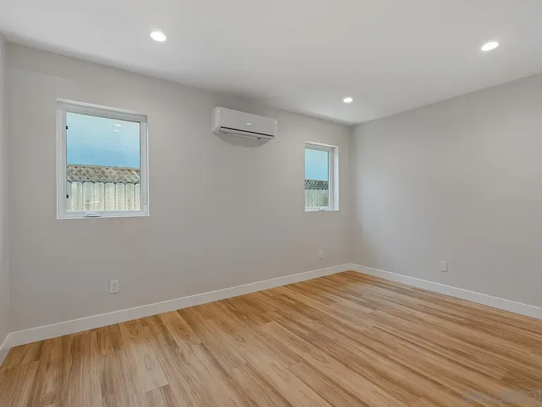 1489 Fern Ave #1 — Photo 22