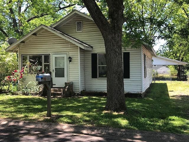1st image of 1011 N Boston Pl