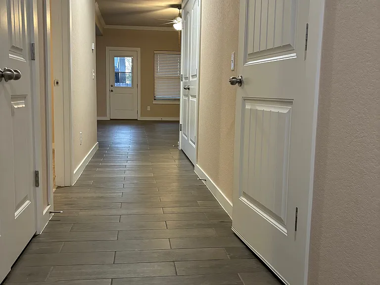 533 Vee St — Photo 13