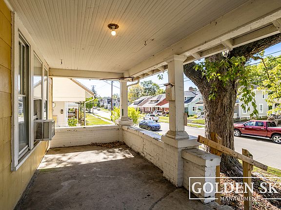 4th image of 702 S 11th St