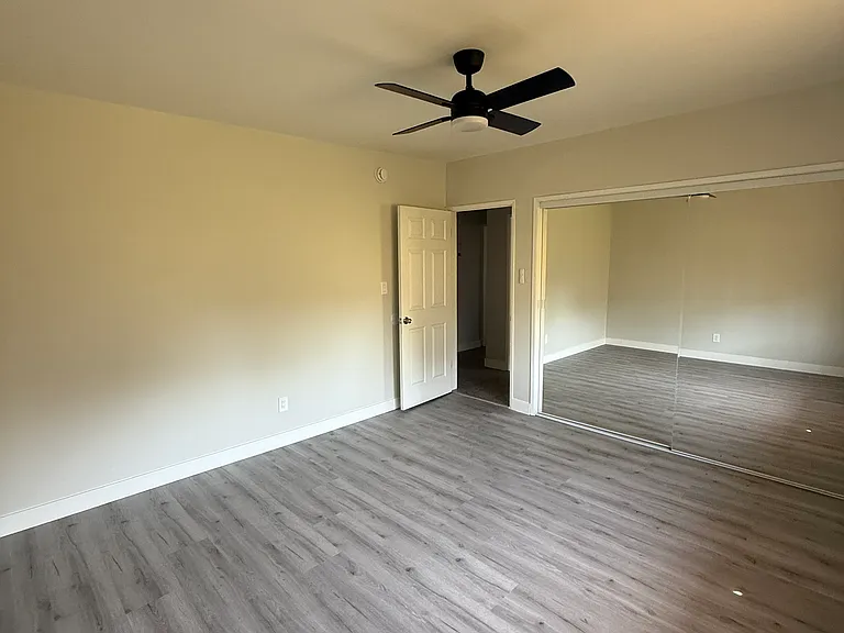 2915 Lowell Ave #8 — Photo 11