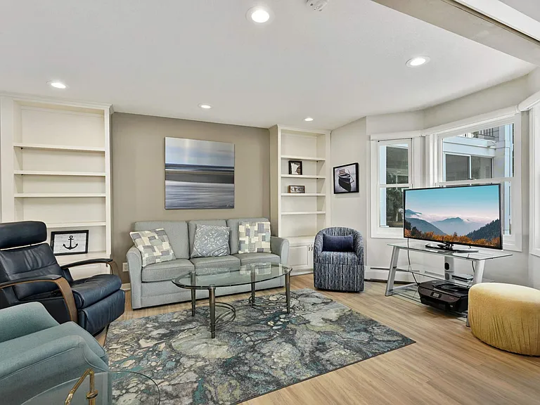 603 Lake St #115 — Photo 30