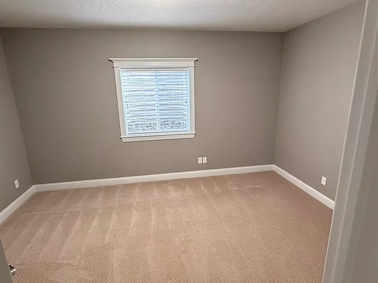 2204 SW 18th St — Photo 11
