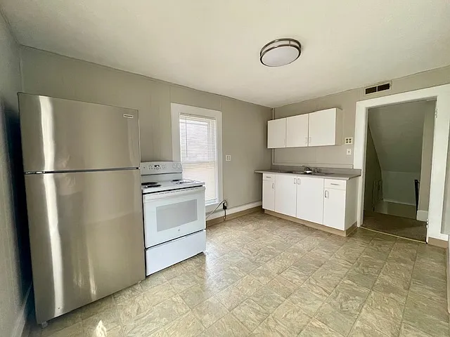 202 Taylor St — Photo 2