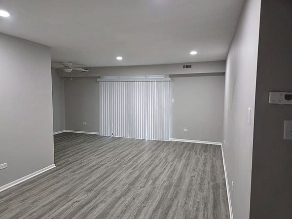 4th image of 609-649 E Glenwood Lansing Rd #639-1C