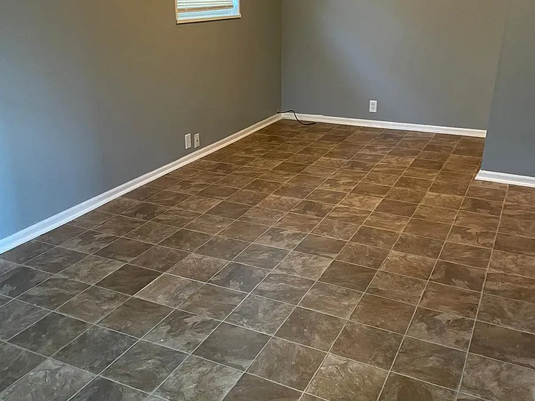 10161 Ventura Dr — Photo 2