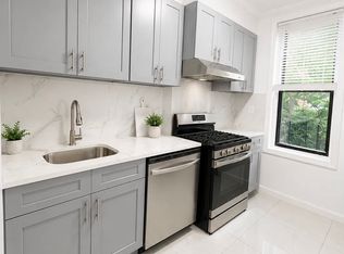 6075 67th Ave #2R, Ridgewood, NY 11385