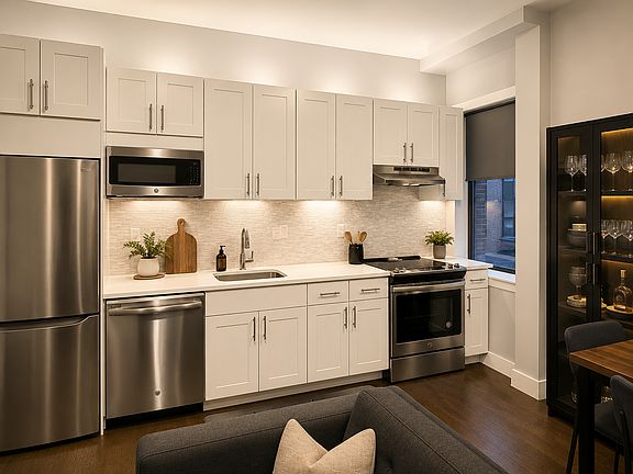 2nd image of 75 W 68th St APT 3R