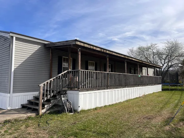 9451 Oak Hill Dr, Ashland, KY 41102