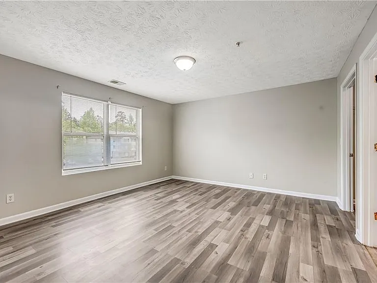 13202 Fairington Ridge Cir — Photo 19