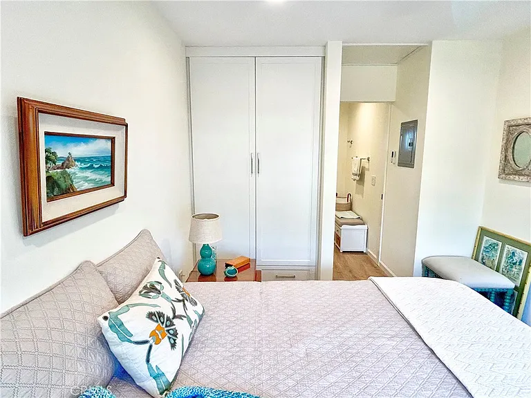 26765 Calle Maria #B — Photo 11