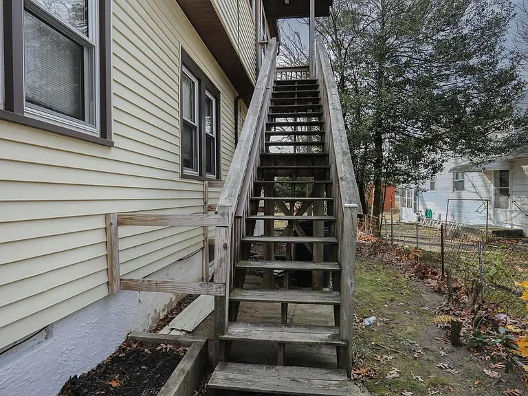 24 W Branch Ave #B — Photo 1
