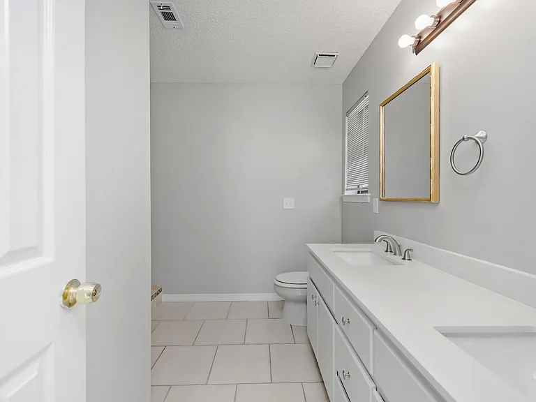 3868 Mariners Dr — Photo 14