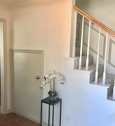 5th image of 5219 Glenmere Ln