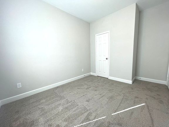 5th image of 1313 Ellington St #B