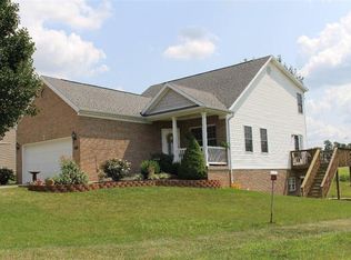 118 Summit Dr, Georgetown, KY 40324