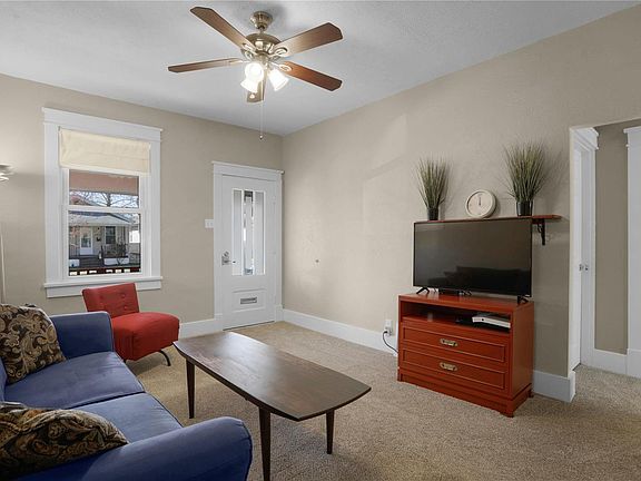 4th image of 4091 Wilmington Ave