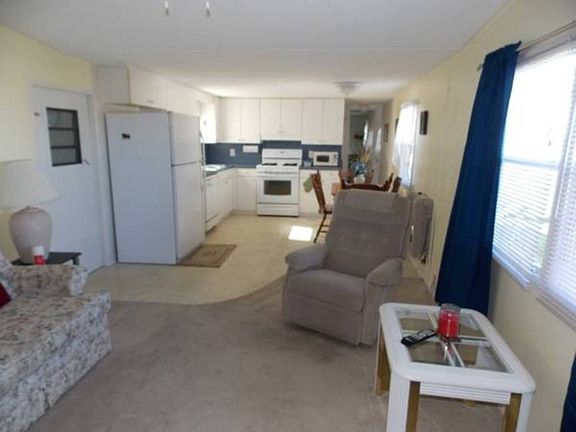 2nd image of 11101 Redbird Dr
