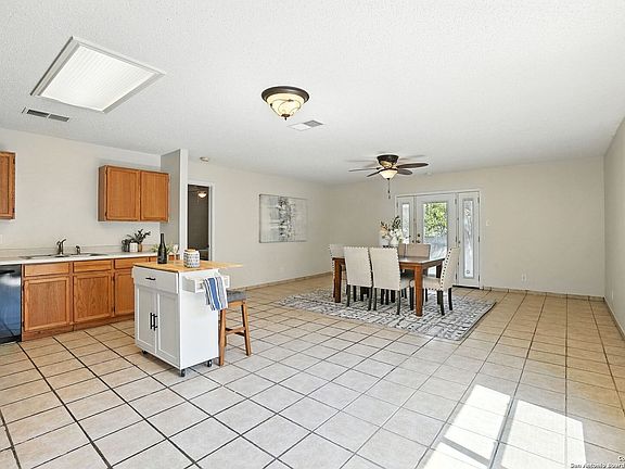 5th image of 4822 Limestone Well