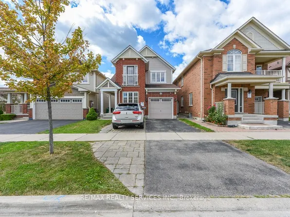 22 Robert Parkinson Dr, Brampton, ON L7A 0Y3