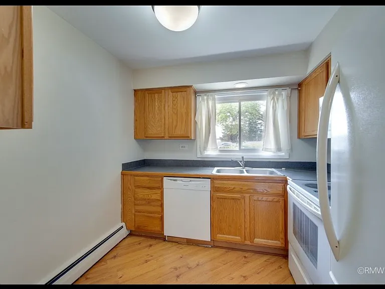 337 N Carter St #101 — Photo 2