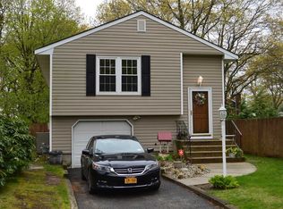 230 Donald Blvd, Holbrook, NY 11741