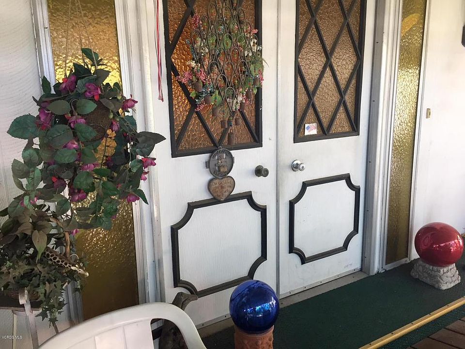 2nd image of 165 Dahlia Way #165