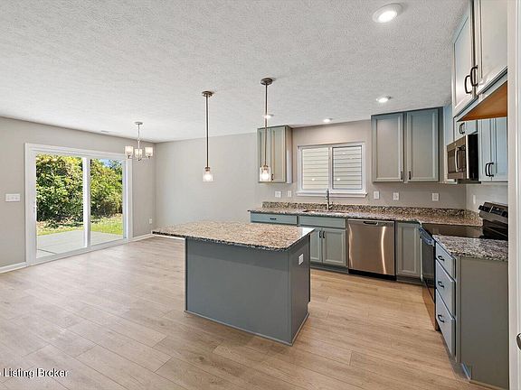5th image of 11301 Kaufman Farm Dr