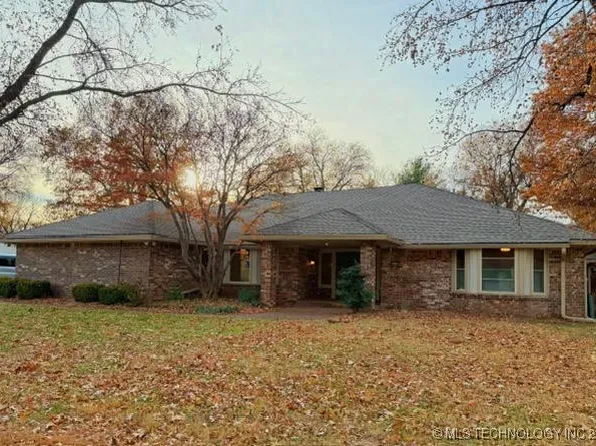 11220 S Erie Ave, Tulsa, OK 74137