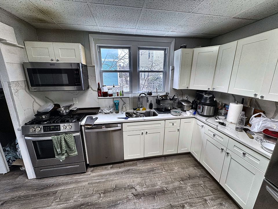 1st image of 346 Cherry St #2CP
