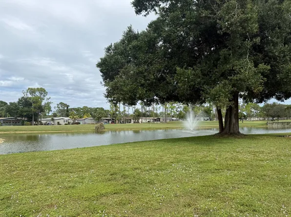 1914 Madera Dr, North Fort Myers, FL 33903