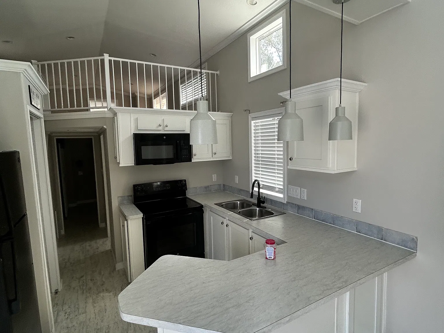 1 bed, 650 sqft, $1,550 — Photo 4