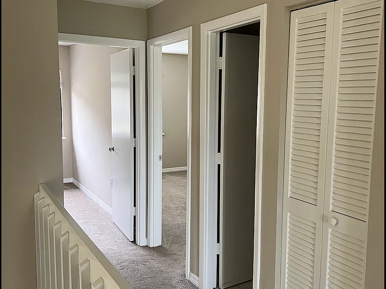 3918 Shady Glen Ln — Photo 16