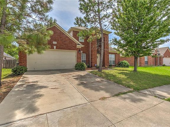 2nd image of 716 Gentry Dr