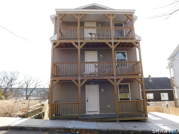 69 Rosemary Street, New London, CT 06320