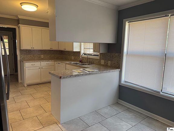 4th image of 117 Oak Cir