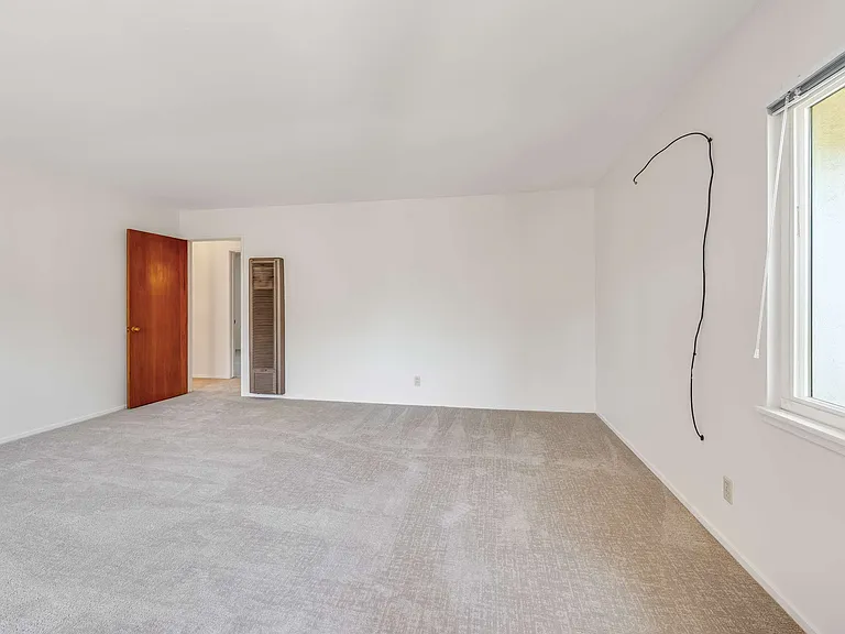250 Begier Ave #250 — Photo 7
